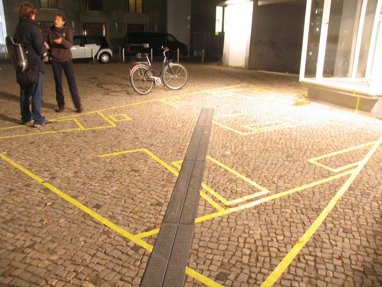 Photographic documentation of RYLLEGA Berlin ("home sweet home transformed" by Juliane Heise)